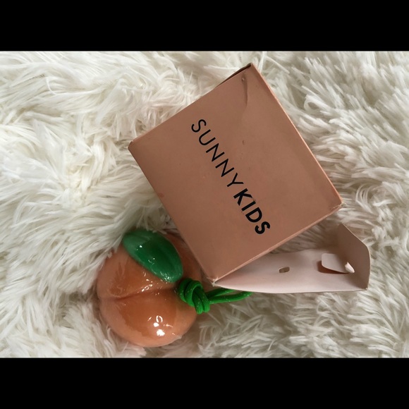 🆕New with tags SUNNY KIDS PEACH SOAP ON A ROPE. - Picture 3 of 6